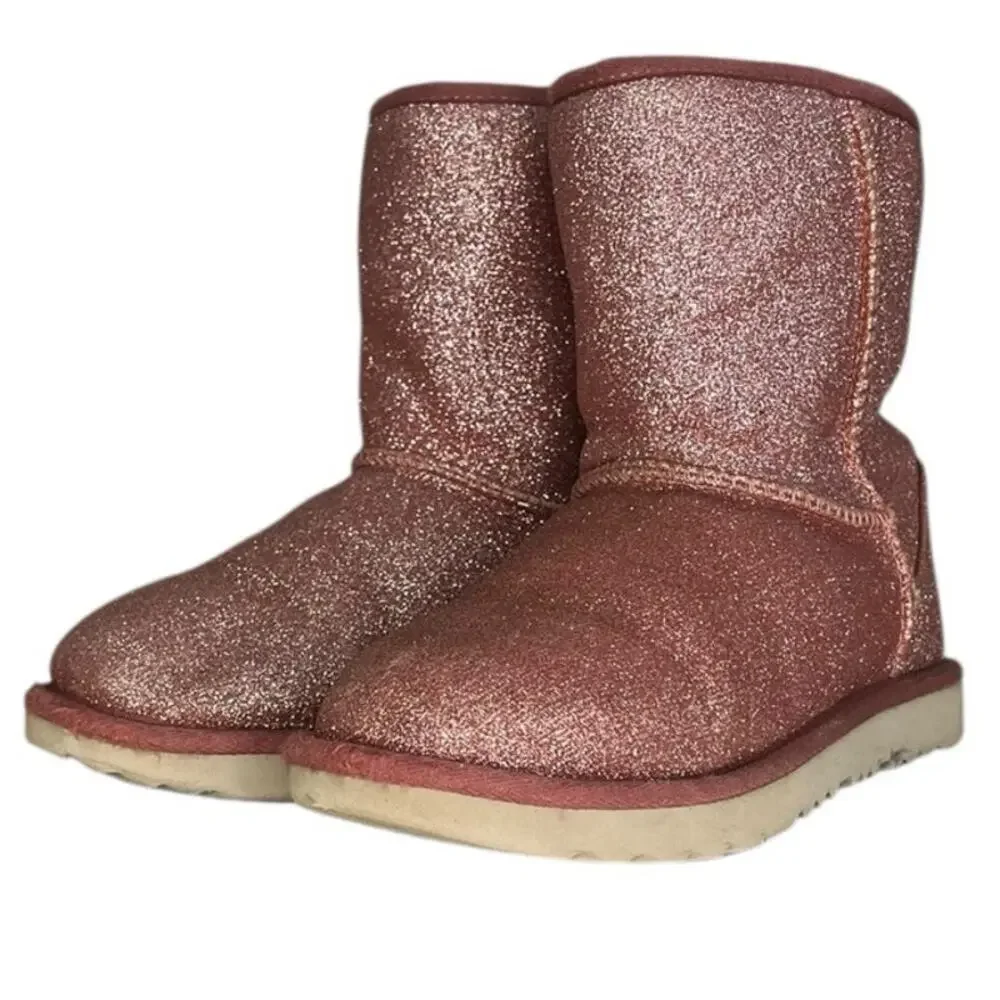Girls UGG Classic Short II Glitter 1098491K Sheepskin Lined Snow Boot Sz 4 Pink